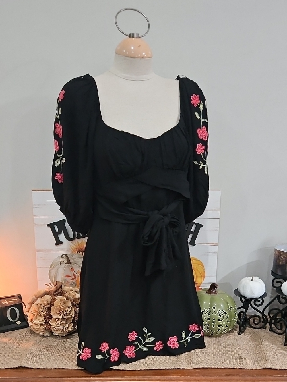 Black Floral Embroidered Puff-Sleeve Dress Sz Sm